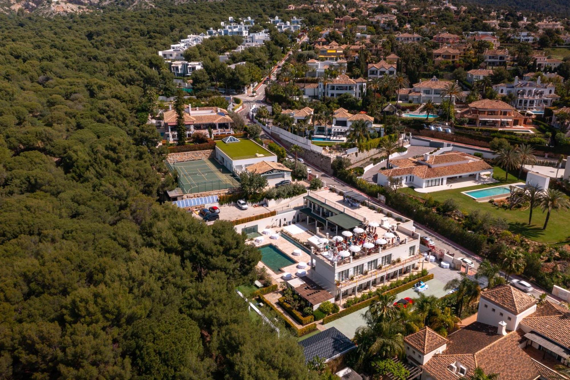 Sierra Blanca Resort Marbella Esterno foto